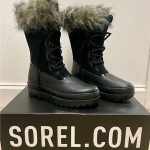Sorel Joan of Arctic Next women’s waterproof snow boots, size 9